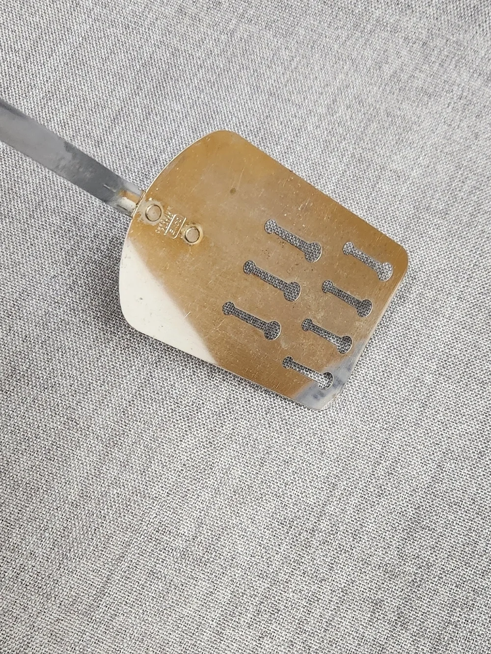 Vintage Ekco Stainless Steel Slotted Spatula White Handle.
